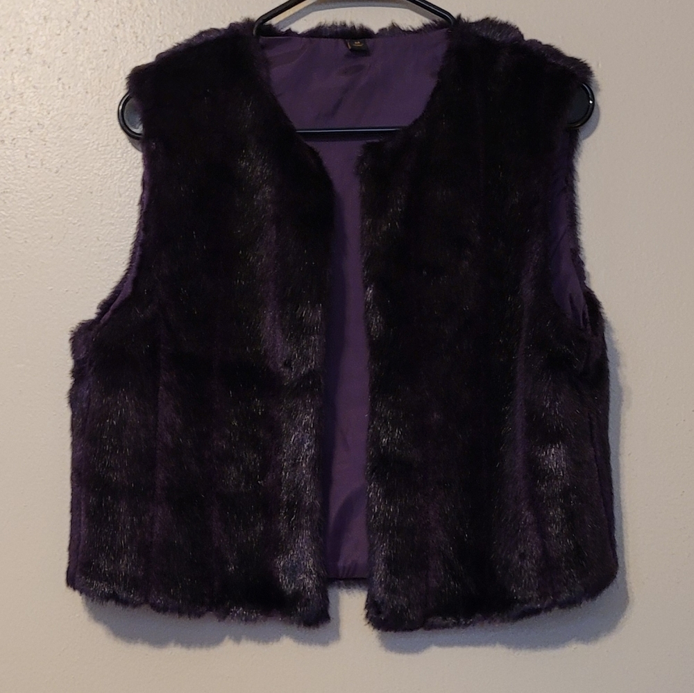 Faux fur sizee med beautiful condition